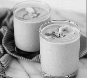 Peanut banana smoothie