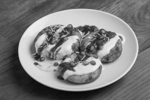Aloo Tikki Chaat