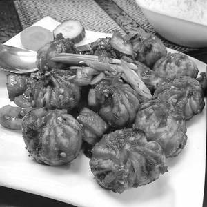 Veg Momo Chill Dry 8pc