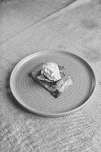 Pesto Burrata Puff