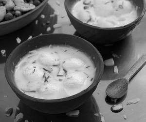 Angoor Basundi