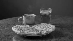 Plain Uttapam (2 Pieces) & Hot/cold Drink