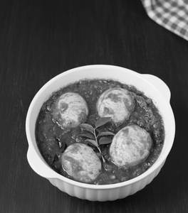 Egg Masala (4 Pcs)
