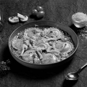 Ravioli In Tomato Sauce &  Mushroom