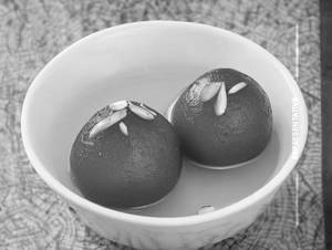Stuffed Gulab Jamun 
