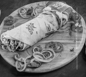 Schezwan Cheese Frankie