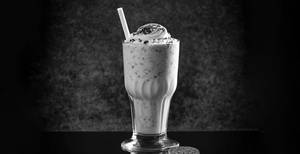 Oreo Milk Shake