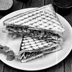 Chipotle Paneer Sandwich
