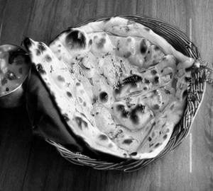 Aloo butter naan