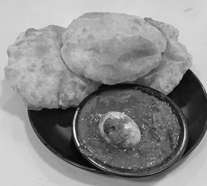 Poori Egg Curry