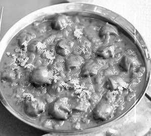 Matar mushroom masala