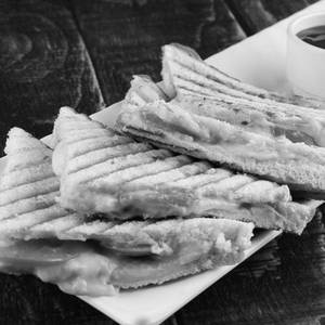 Grilled Sandwich [150 Grams] [Cheese]