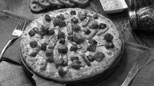 Spanish Sizzles Cheese Burst Pizza