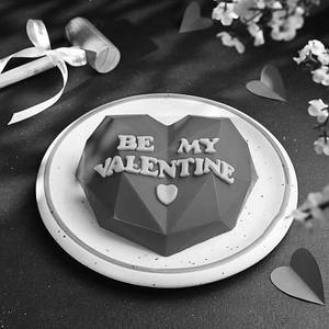 B2c Valentine Spl Pink Pinata