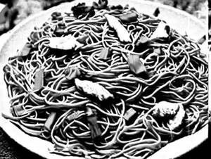 Chicken Hakka Noodles (Full)