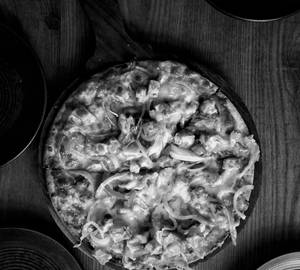 Vaggie loaded pizza