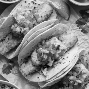 Crujiente fried fish Taco 2pcs