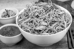 Chicken schzewan noodles
