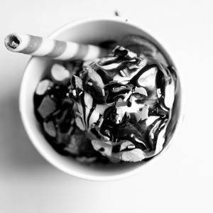 Triqle Hot Chocolate Fudge Sundae