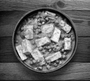 Matar paneer