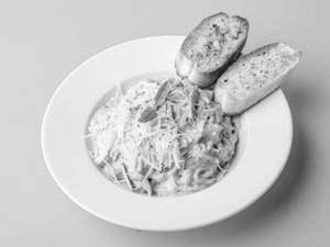 Spaghetti In Mushroom Cream Sauce