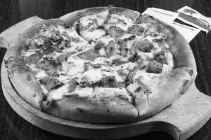 Tandoori Paneer Pizza