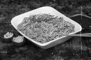 Chilli garlic noodles