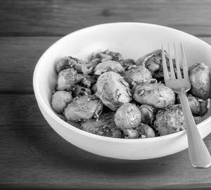 Crispy mushroom salt and paper