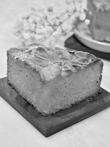 Flourless Almond Cake (per Slice)