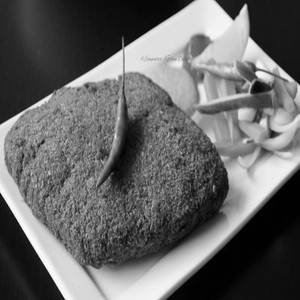 Diamond Chicken Cutlet (02 Pcs)