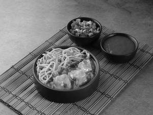 Veg. Noodles With Chilli Paneer Gravy