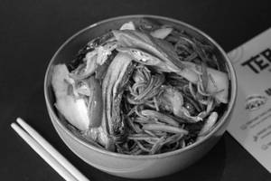 Thai Chilli Basil Noodles Veg