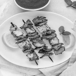 Paneer Tikka (06 Pcs)