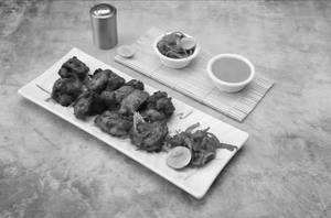 Achari Tikka (8pcs)
