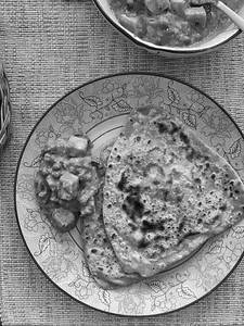 Matar Paneer With Paratha
