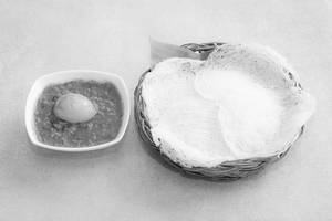 Idiyappam( 3 PCS) With Egg Curry [1 EGG)