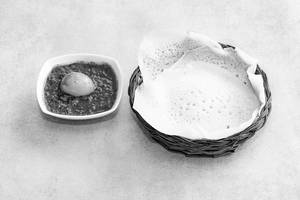 Appam(3 Pcs) With Egg Curry