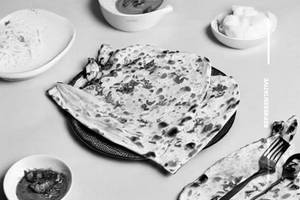 Cheese Chilli Garlic Naan