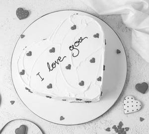 Valentine Red Velvet Heart Shape Cake