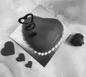 Valentine Strawberry Heart Shape Cake   