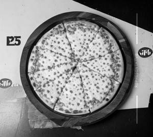 Large Double Cheese Margherita