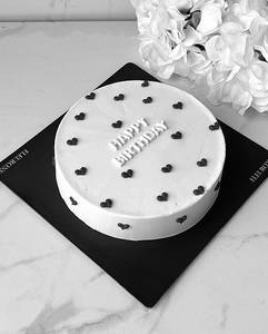Hearts And Love Choco Cake (500g)