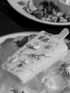 Mewa Mishri Kulfi