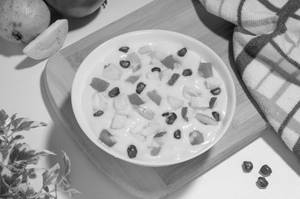 Custard Fruit Bowl  Large ( 580 Grams )