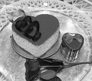 Heart Shape Red Velvet Cake With Red Rose & Chocolate Box