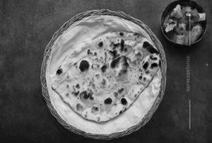 Stuffed Naan [Aloo]