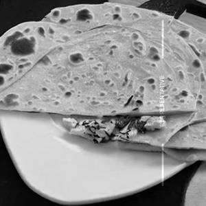 Egg Veechu Paratha