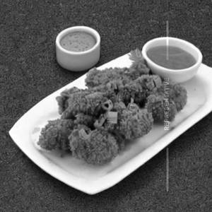 Crunchy Chicken In Hot X O Sauce gravy