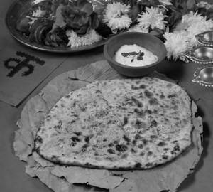 Keema Naan Sang Pudina Dahi