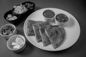 Green Capsicum With Cheese Paratha
